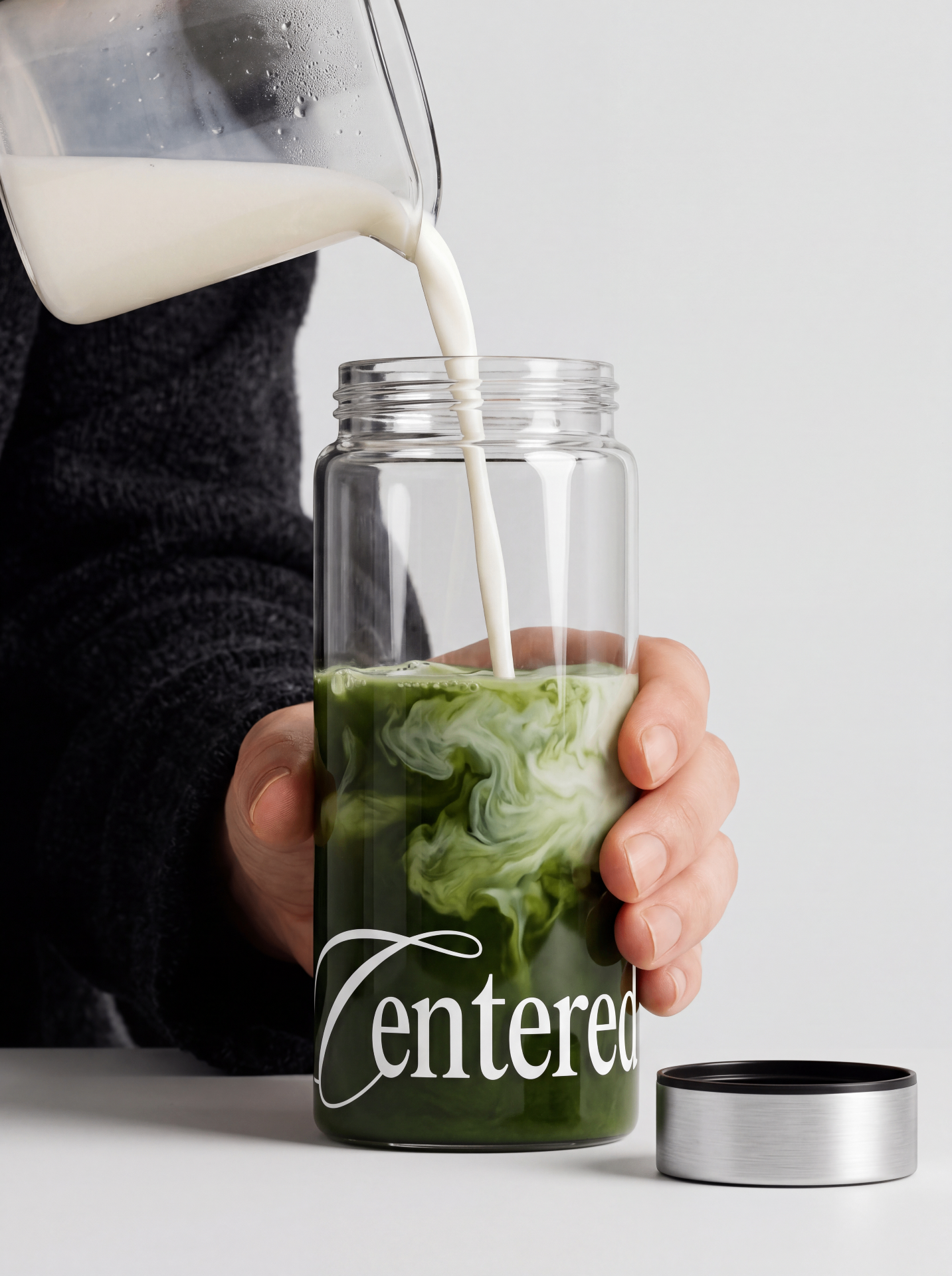 2. Pour it into 250ml of hot or cold water/milk of your choice.
